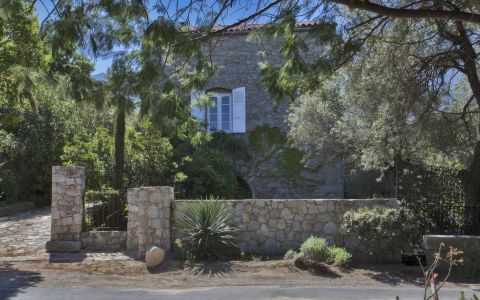 Apartment Le Moulin for rent in Feliceto for holidays in Corsica.