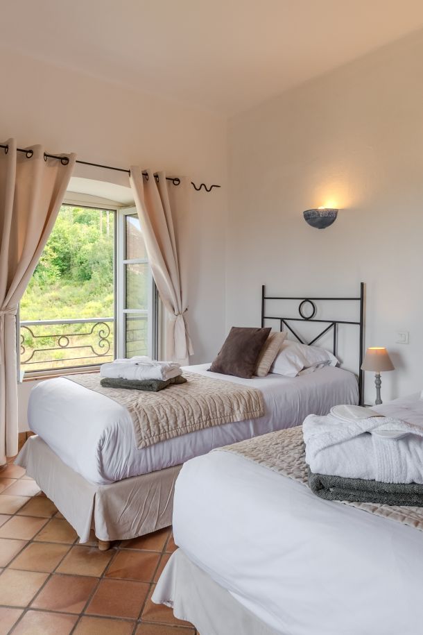 Charming hotel in Feliceto, Stay in a Twin Room in Feliceto, Corsica